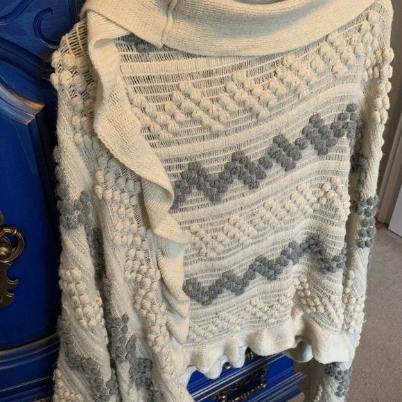 Caren Forbes Cowl Neck Sweater Poncho Woven Ruffle - Picture 3 of 3